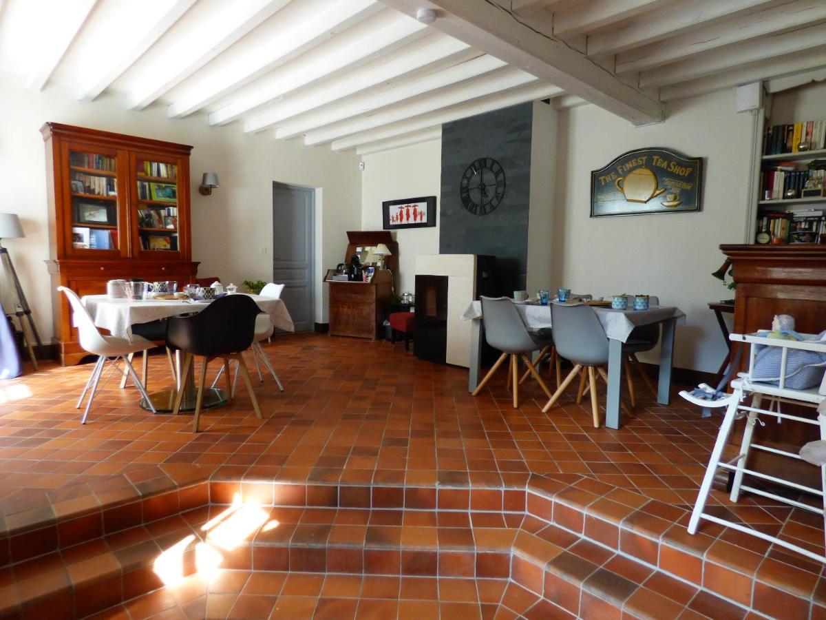 Chambres D'Hotes Les Muscaris Feins-en-Gatinais Екстериор снимка